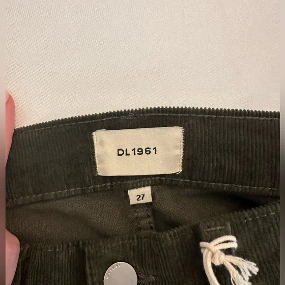 NWT ($199) DL1961 Green Corduroy Pants- size 27CL